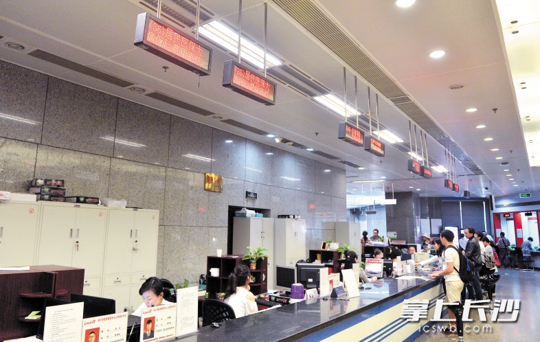 钦州同城24小时医保提取(同城医保卡转移怎么办理)